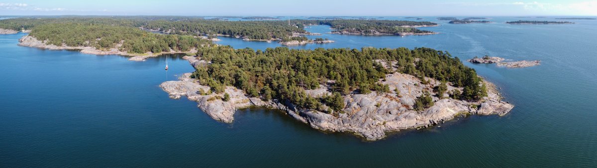 Pampskatan is the southernmost tip of Porkkala cape. 

#djimavicmini #drone #porkkala