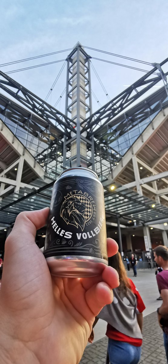 Wayneachtsmann's tweet photo. @metabrewsociety enjoyed my metabrew. Ich habe mir das metabrew für einen besonderen Moment aufbewahrt. Vor dem ersten conference league playoff Spiel von Köln war es dann endlich so weit. Sehr sehr lecker! https://t.co/GSXQ7VsRtA