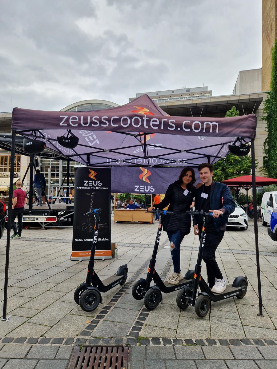 Zeus_Scooters's tweet photo. We were thrilled to be invited to the E-Mobility event in Hagen on Saturday 🛴
It was great to see so many people interested in sustainable travel🙌🏼
#mobilityday #sustainabletravel #travel #hagen #germany https://t.co/aTEpG0u8Zz