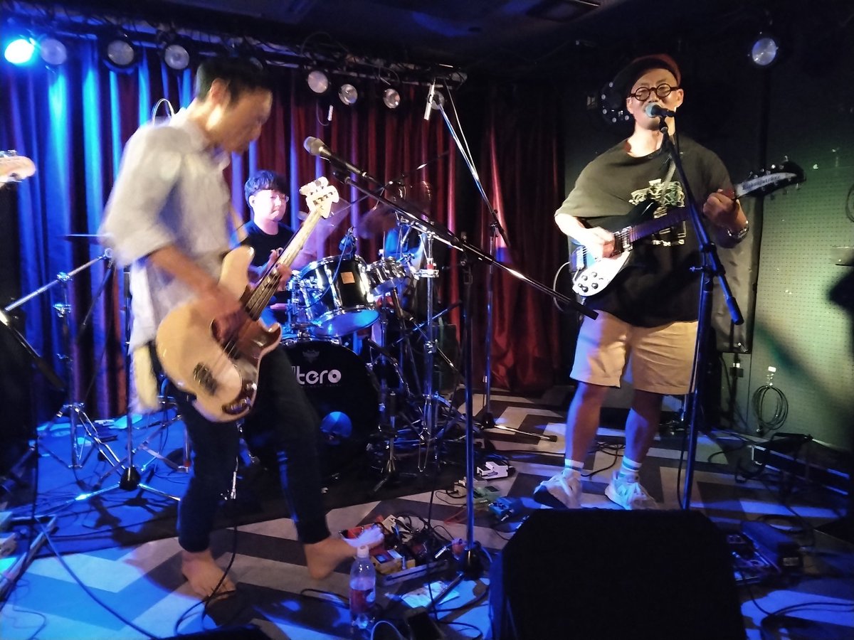Higekoh's tweet photo. 最高のバンドナイトのトリがシトムズってもうたまらんね
#シトムズ
#THESHITMS
#福岡UTERO https://t.co/D9tRXM6wmD