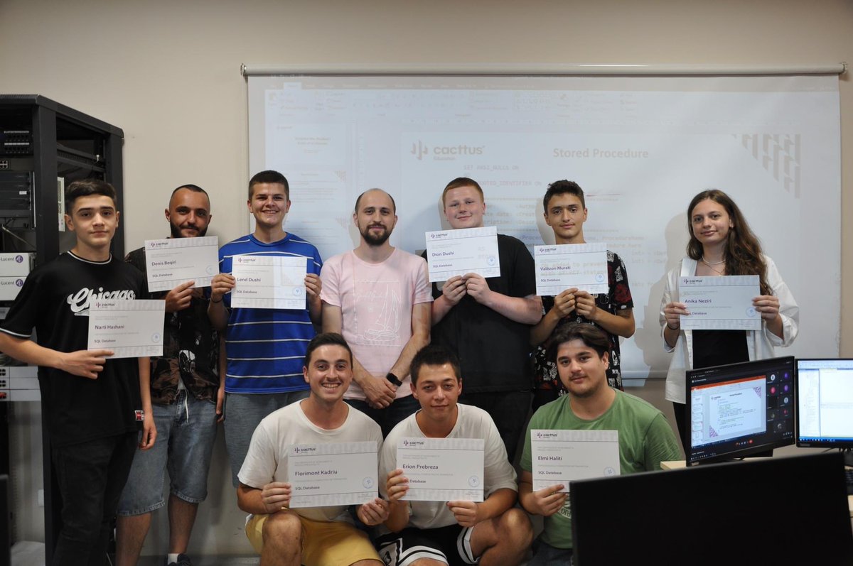 Aaaaand it’s a wrap!!! 🎬

“SQL Database” ishte trajnimi i fundit në kuadër të trajnimeve verore.
I falenderojmë të gjithë kandidatët që kanë zgjedhur CACTTUS Education në aftësimin e tyre profesional dhe i urojmë suksese të mëtutjeshme.

cacttus.education/aplikimi/