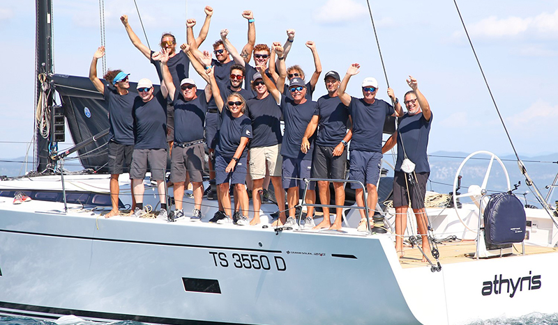 NauticaReport's tweet photo. Campionato Italiano Assoluto di Vela d'altura 2022: i nomi di tutti i vincitori
https://t.co/0N2roKTVIU
#campionatoitalianoassolutoveladaltura #marinadimonfalcone #yachtclubmonfalcone #veledaltura https://t.co/R1zQFLhFqr