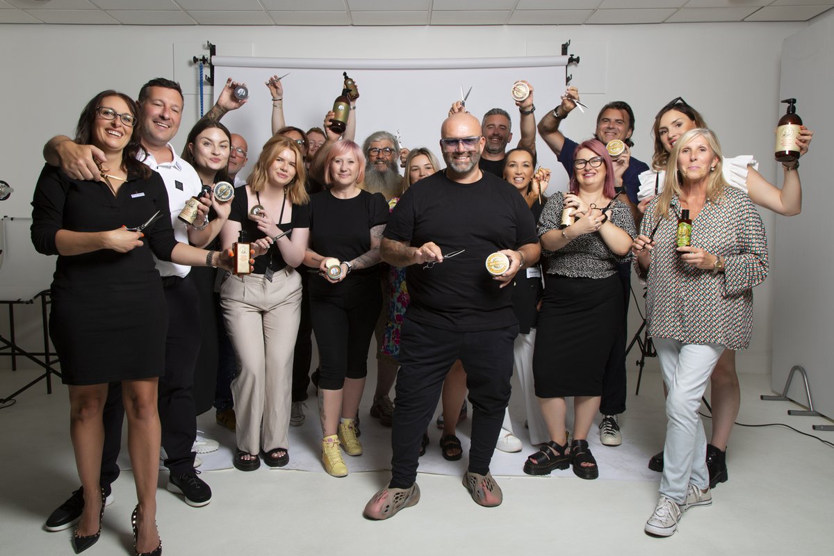 esteticauk's tweet photo. New Brand Partners for Project Men https://t.co/s2M5u1L4oF via @esteticanetwork @fellowshiphair @wahlprof @WahlAcademy @CaptainFawcett #matakkiscissors https://t.co/nqxrdlW5Cs