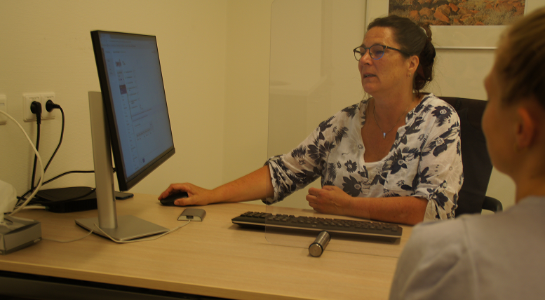 Een van de belangrijkste schakels bij de ontwikkeling en uitvoering van de COMPRAYA studie zijn de researchverpleegkundigen. Zo ook Martha Swart die vertelt over haar taken binnen de COMPRAYA studie. #Linkinbio 
#aya #compraya #onderzoek #wetenschap #adolescenten #jongvolwassenen