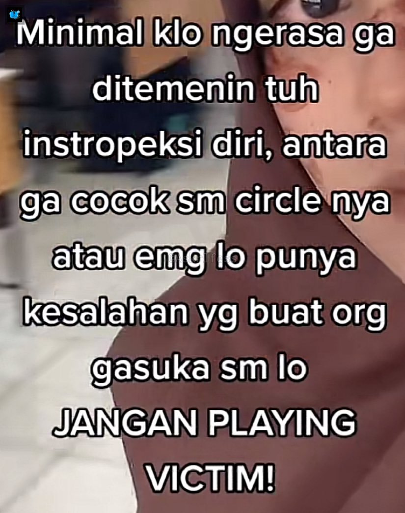 Askrlfess's tweet photo. [askrl] Apa yg bikin seseorang ga punya temen/ga disukain banyak orang? https://t.co/JxuR8KHAVM