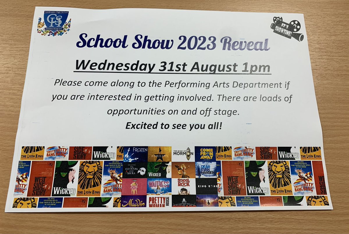 CglenMusicDrama's tweet photo. Nearly show time! 🎭🎤🎟💛 #schoolshow23 https://t.co/J9xNXhn44v