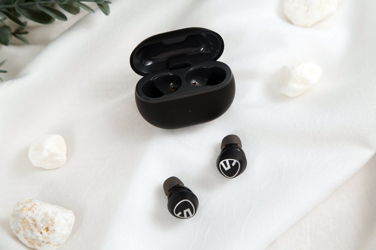 SOUNDPEATS_JP's tweet photo. 月曜日の憂鬱な気分を少しでも軽減したいなら、SOUNDPEATS Mini Proワイヤレスイヤホンをつけて好きな曲を聴きましょう🎧💕
https://t.co/U8vmqvDCn9
タイムセール祭り最後の日❗
#SOUNDPEATS #SOUNDPEATSMiniPro
#ワイヤレスイヤホン #イヤホン #ノイズキャンセリングイヤホン https://t.co/V48hvCGtYt