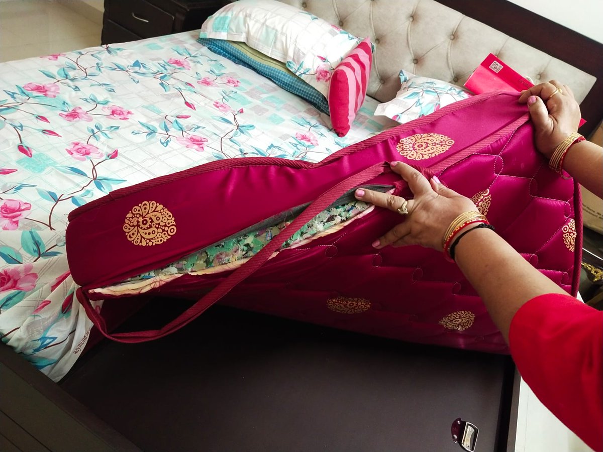 robin_goyal's tweet photo. @mysleepwell @sumitsehgal07 purchased a pair of Admire Mattresses in July 21 with 5 years warranty. The mattresses are now worn and torn (pics atchd). Co. refused to replace/repair stating warranty covers  only sagging issue. Is it level of after sale services from a reputed co? https://t.co/r7XRDHAEfh