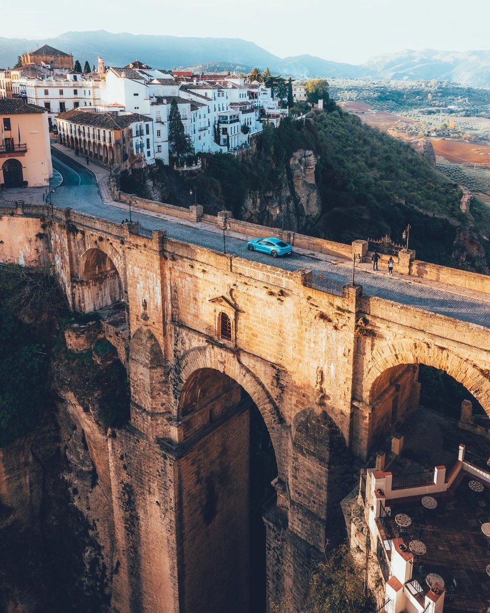 📍 El Puente Nuevo de Ronda

Muchas gracias <a href="/lennart/">Lennart Ericson</a> por la imagen

Atrévete a redescubrir España <a href="/tierra_del_sur/">KAGS</a> 👈🏽