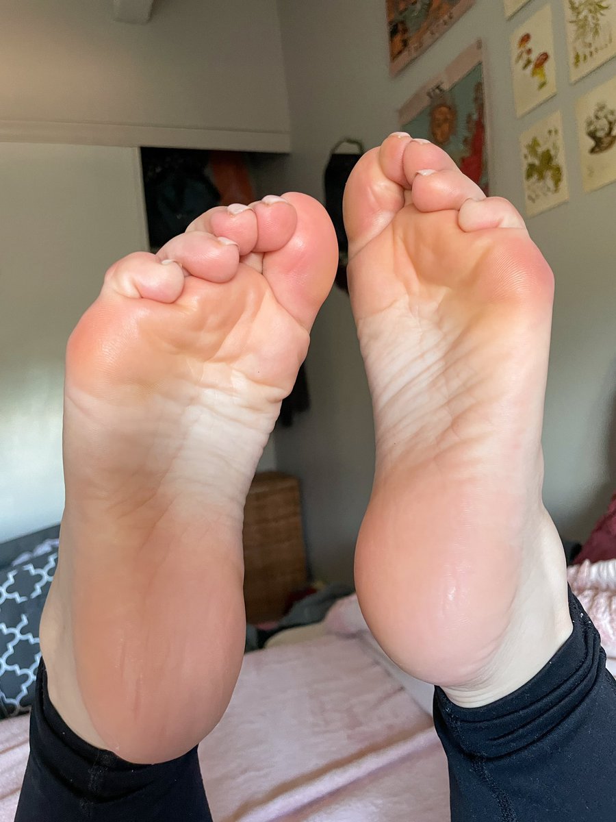 CroatianGoddess's tweet photo. Soft soles 🥰 https://t.co/CSdnfzNk8r