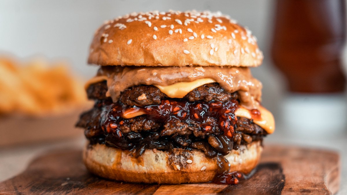 If you've not been to Burger Me Up in Selly Oak, pop them next on your 'to visit' list. Having only opened in May, already they're making waves in Brum's indie scene. Tasty burgers, potato smileys (for a side order of nostalgia), shakes &amp; more, go stuff your face &amp; support local.