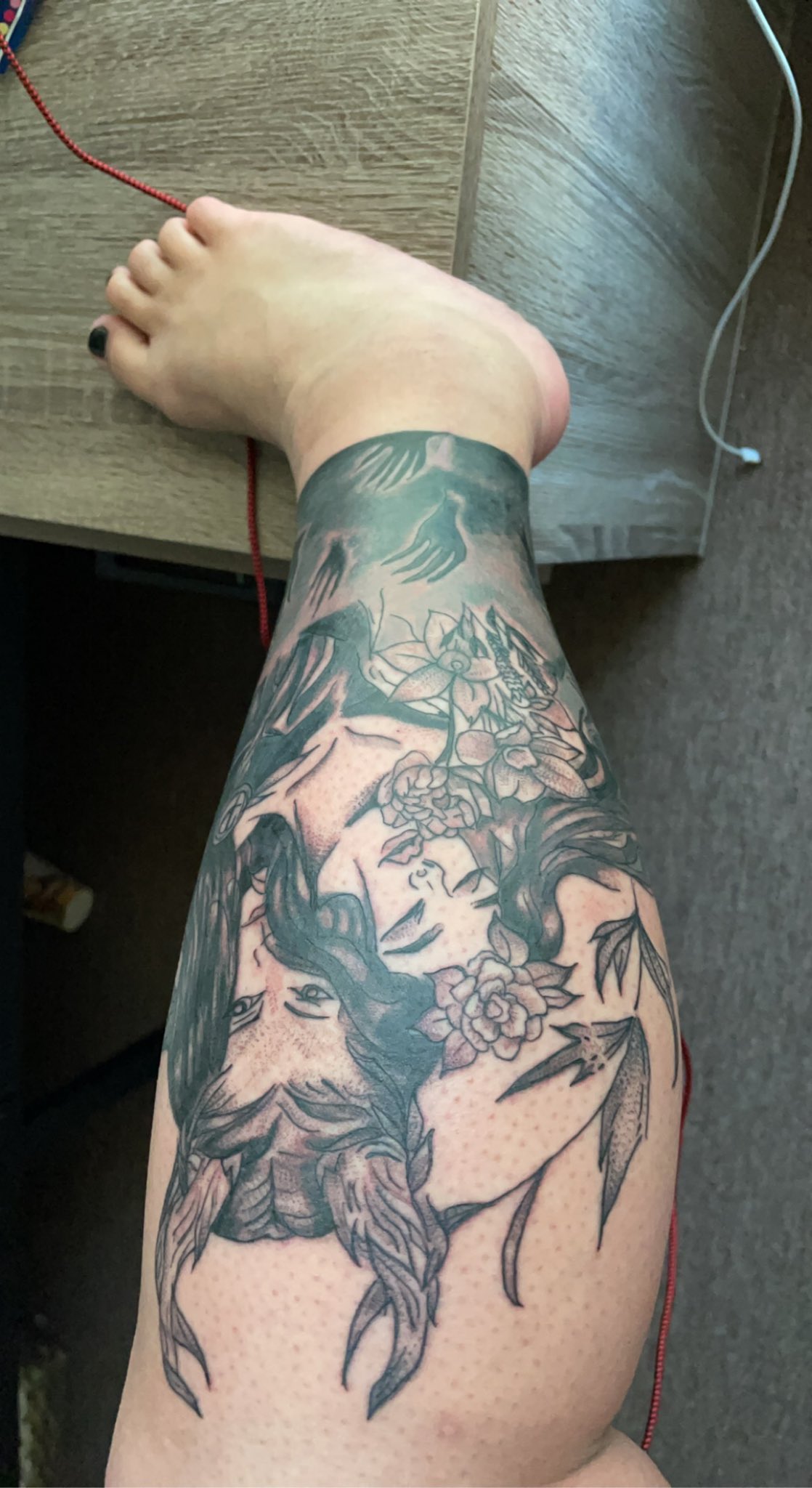 Girls with tattoos are just way more fun 🤪 https://t.co/YEjdGAa1B2