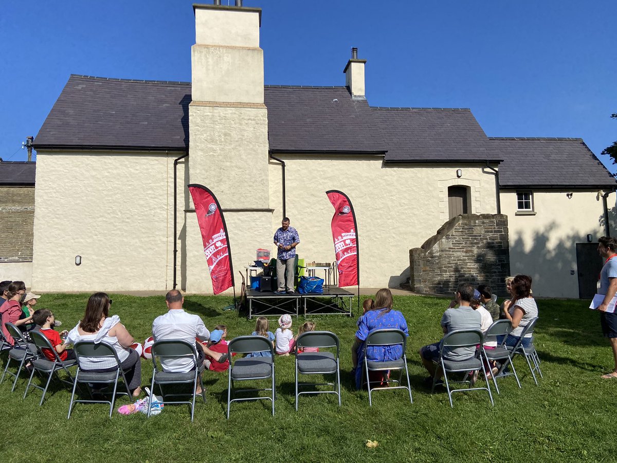 A sunny morning at <a href="/LlanGuildhall/">Llantrisant Guildhall</a> with <a href="/MartynGeraint/">Martyn Geraint</a>! <a href="/mentrauiaith/">Mentrau Iaith</a> <a href="/RCTCouncil/">RCT Council</a> <a href="/gtfm_radio/">GTFM</a> <a href="/AlexDaviesJones/">Alex Davies-Jones MP</a> <a href="/MickAntoniw1/">Mick Antoniw 🏴󠁧󠁢󠁷󠁬󠁳󠁿✊🇺🇦</a> <a href="/Heledd_Plaid/">Heledd Fychan AS/ MS 🏴󠁧󠁢󠁷󠁬󠁳󠁿</a> <a href="/LlantrisantCC/">Llantrisant Council</a> <a href="/DeanPowellPR/">Dean Powell - Guest Speaker</a>