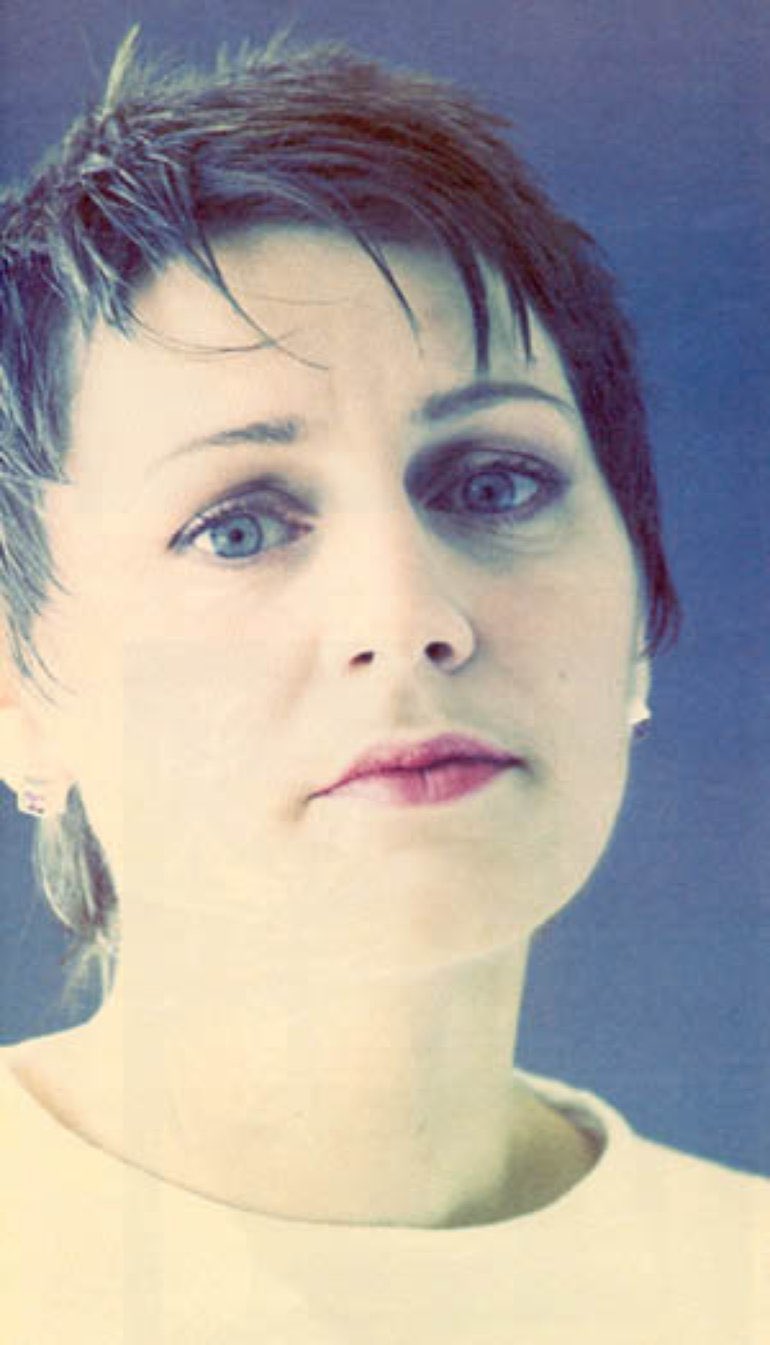Happy birthday Elizabeth Fraser. Miss your voice! 
