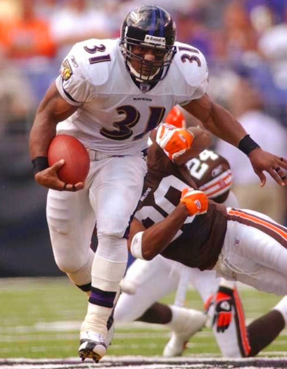   HAPPY BIRTHDAY JAMAL LEWIS!!!!  