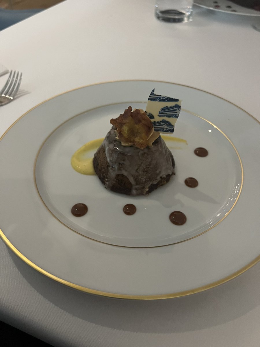 CruiseCircleUK's tweet photo. Sweet (foodie) dreams are made onboard #NorwegianPrima 

Dining onboard has been stunning, and we'll barely scratch the surface of what is on offer.
#foodie #cruise #cruiselife #cruisetravel #cruisevacation #cruiseholiday #cruiseexperts #cruisetravel #cruiseagents https://t.co/OOv0KZK7s4
