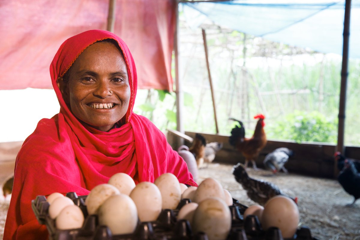 giz_gmbh's tweet photo. A growing number of #womenentrepreneurs👩🏾💻help overcome #Covid_19-related challenges in 🇧🇩 with digital tools, providing community access to health & livelihood services. 40,000+ households benefitted so far:https://t.co/dwyQmVvr4c @EU_Partnerships @BMZ_Bund #SmartDevelopmentFund https://t.co/YE63bOQvRO