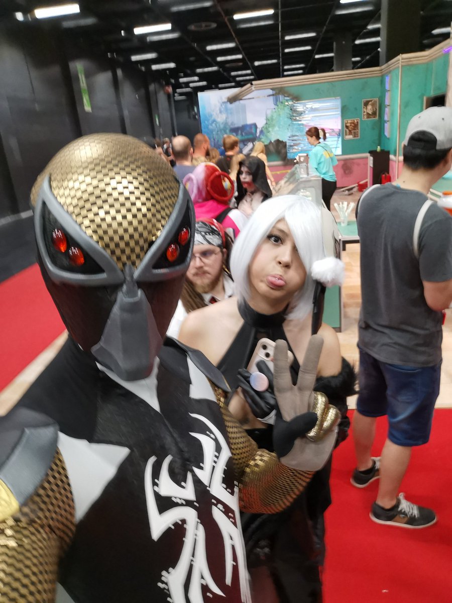 StrikerCosplay's tweet photo. After #Gamescom feels
War sehr geil
Hab leider kaum Leute getroffen
Nicht eine Person vom #rustplatz was mich traurig macht. Und jetzt wieder 1 Jahr warten. Trotzdem waren es sehr schöne Tage mit wenig Schlaf https://t.co/Esxx7qNYT8