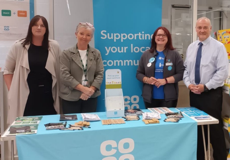 JackieBakerCoOp's tweet photo. Great to spend time with Terry at @GrowersLarkhall Frank and @stacey_mo1 #communitycatchup #itswhatwedo https://t.co/VB2XUIVKlO