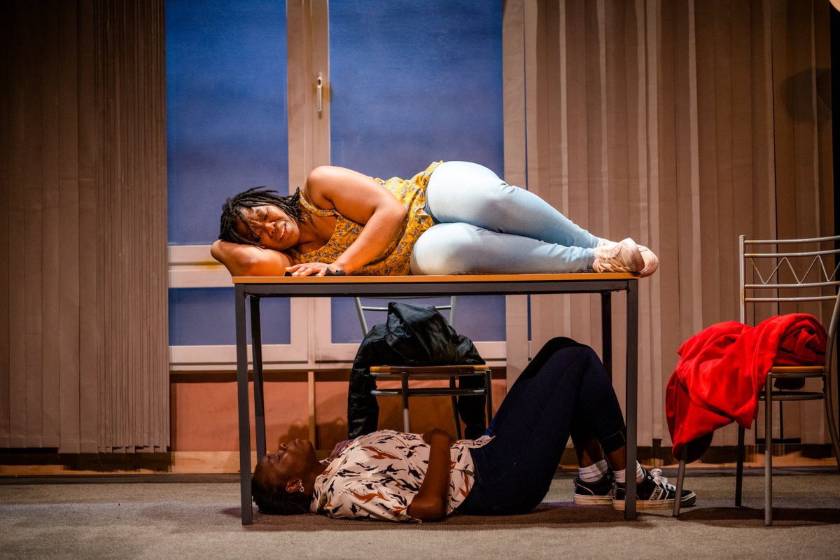 Today is your last chance to watch <a href="/PearlfisherScot/">Pearlfisher</a>'s award-winning production of 'Silkworm' starring Ewa Dina (<a href="/auntieewa/">ewa 🍬</a>) and Antonia Layiwola (tonilay).

⏰ Catch it at @assemblyroxy, 2.45pm!

🎟 Get your tickets here: assemblyfestival.com/whats-on/silkw…
