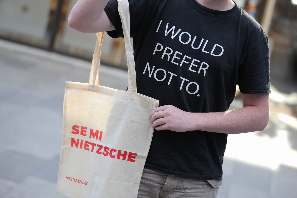 Nocoj ob 19h se začenja festival Mesto knjige 2022. Vabljeni v Novo Gorico na Delpinovo ulico, kjer bomo cel teden. Knjižni sejem, novosti in klasike po dostopnih cenah, bogat sejemski program z odmevnimi gosti, prijeten ambient in fajn družba!

mestoknjige.si