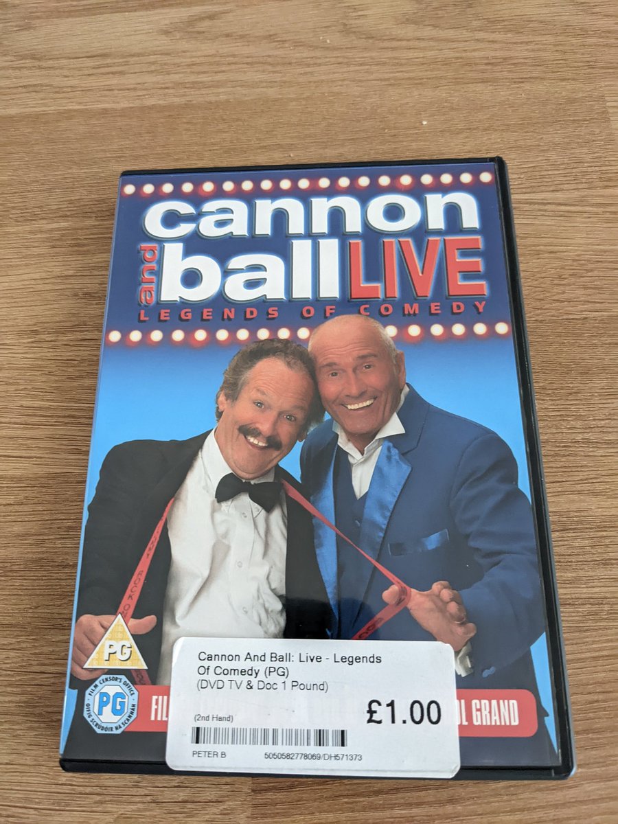 Paddylakes's tweet photo. @seanyturner @BlueprintPod @LesDennis @TheBobbyBall And when I mentioned the statue to Susan she pulls this out of the bag that she got from Durham market the other day!  Rock on Tommy! https://t.co/nxx5hicdvj