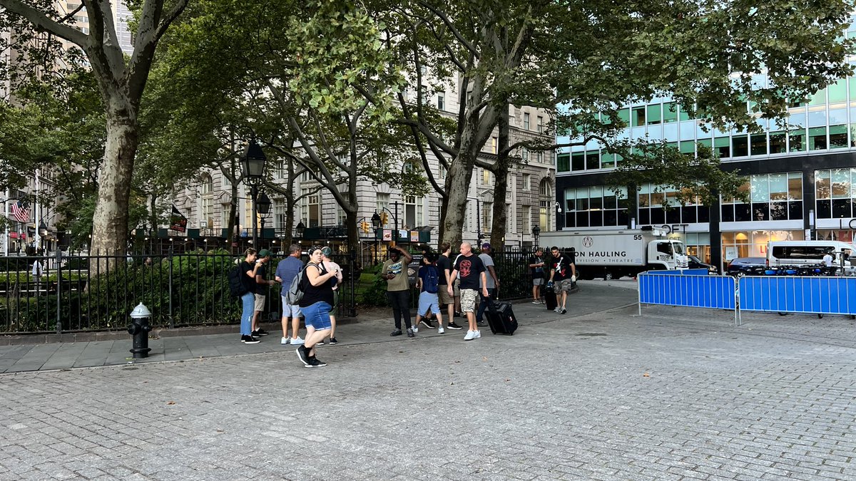 M5V112's tweet photo. @olv FBI by Dick Wolf filming at the US Custom House (Bowling Green) https://t.co/OFJUBM77HI