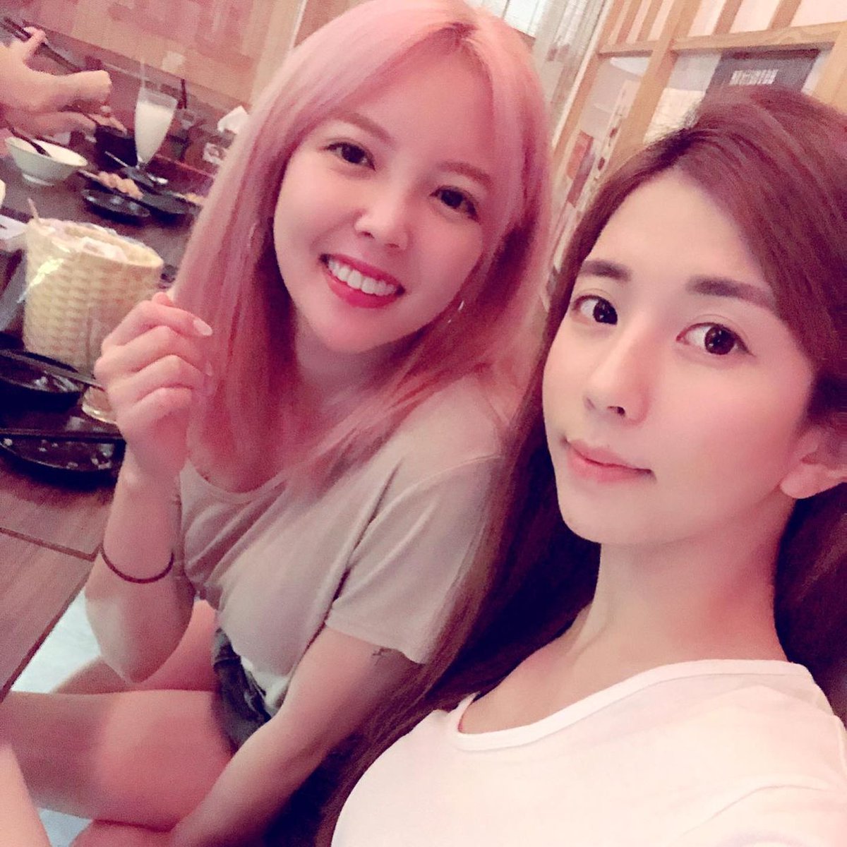 Liuwei0605's tweet photo. Newly dyed color, is it nice? https://t.co/gxSD3qxm5q