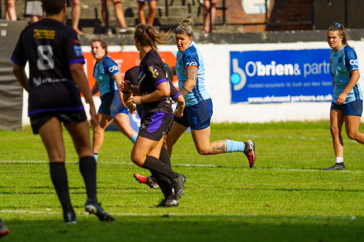 LaurenAitken_8's tweet photo. We’ve only gone and done it again!!!!

Kweens of the South Babyyyyyyyyy 👑 

Betfred Womens Super League South 2021 AND 2022 Champions.

To Be Continued…

#WRL #RFL #WomensRugbyLeague #BWSLS #GrandFinal #Champions #MyGals #8 #HistoryRepeated

📸 @deano_photos thank you so much https://t.co/xDQ94cTZz0
