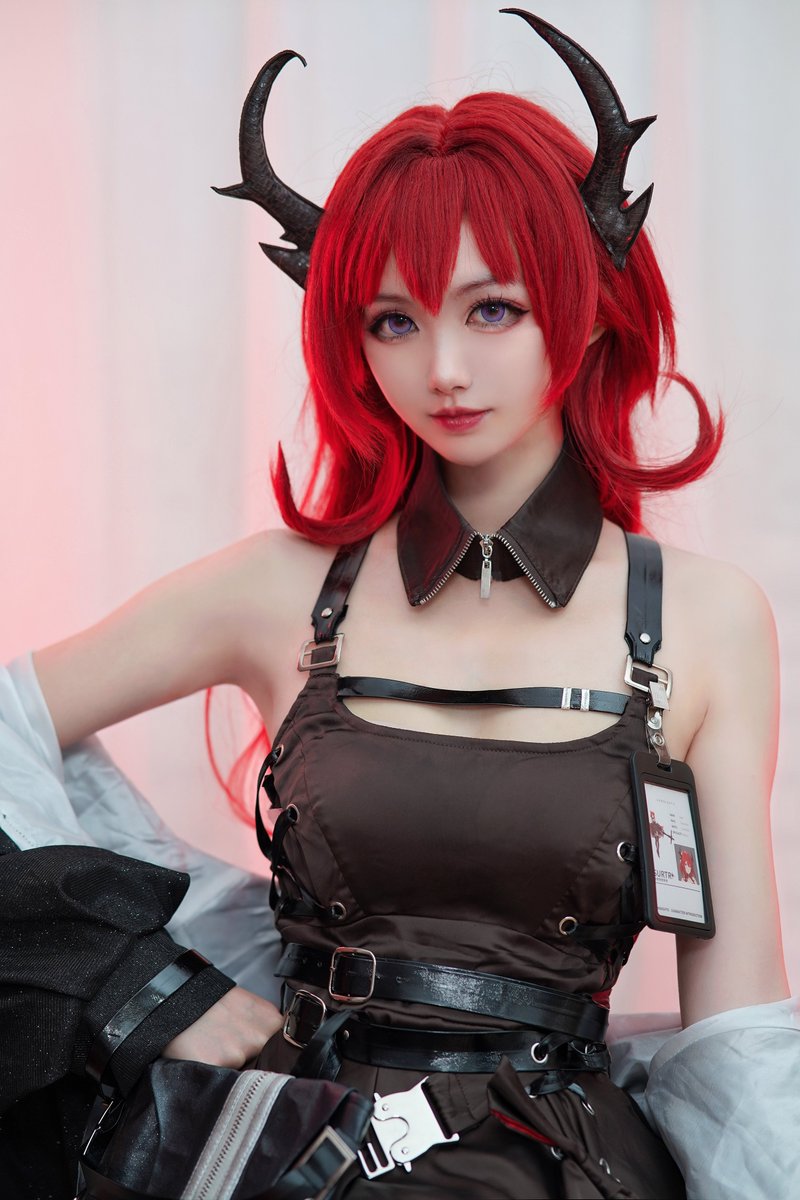 coser_BOSS's tweet photo. #アークナイツ  #Arknights  #明日方舟 #リヴァイ 
Surtr 史尔特尔 https://t.co/3neQ2v54rK