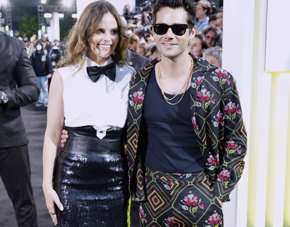 DylanOBrienSp's tweet image. 📸 Mas fotos de Dylan junto con Sarah Ramos en los #vmas