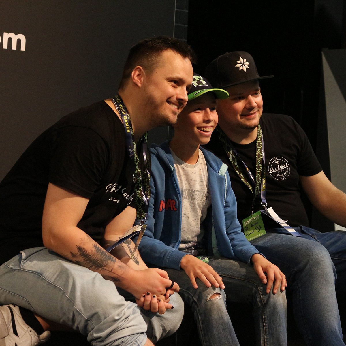 SimFans's tweet image. Das war unser #gamescom Community Meet &amp;amp; Greet + #Signings! Auf Insta instagram.com/simfansde/ findet ihr die Highlight-Story und zwei Posts mit weiteren Fotos. Vielen lieben Dank! Beste Community! Danke an die @gamescom und @antonia_0907 für die Fotos! #gamescom #gamescom2022