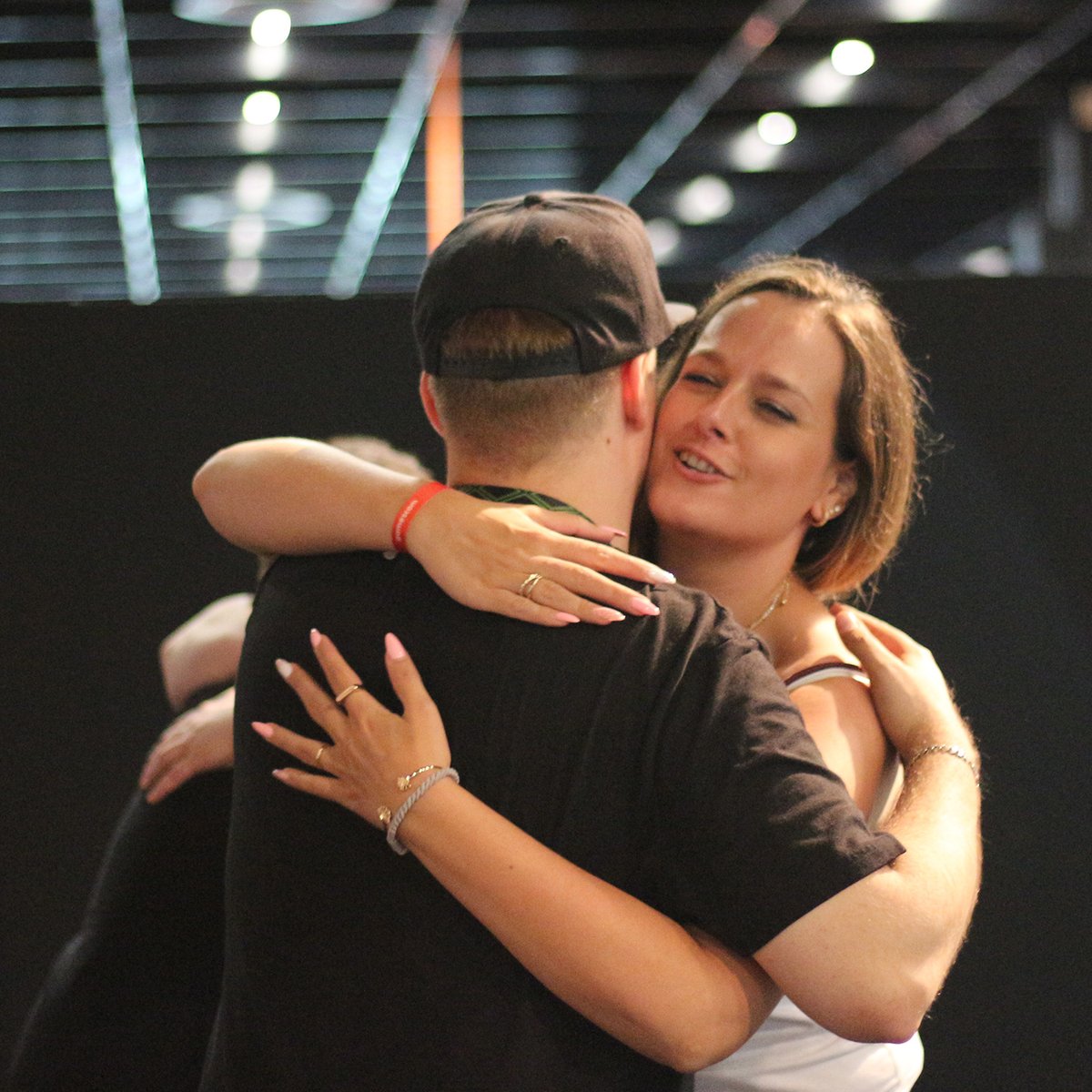 SimFans's tweet image. Das war unser #gamescom Community Meet &amp;amp; Greet + #Signings! Auf Insta instagram.com/simfansde/ findet ihr die Highlight-Story und zwei Posts mit weiteren Fotos. Vielen lieben Dank! Beste Community! Danke an die @gamescom und @antonia_0907 für die Fotos! #gamescom #gamescom2022