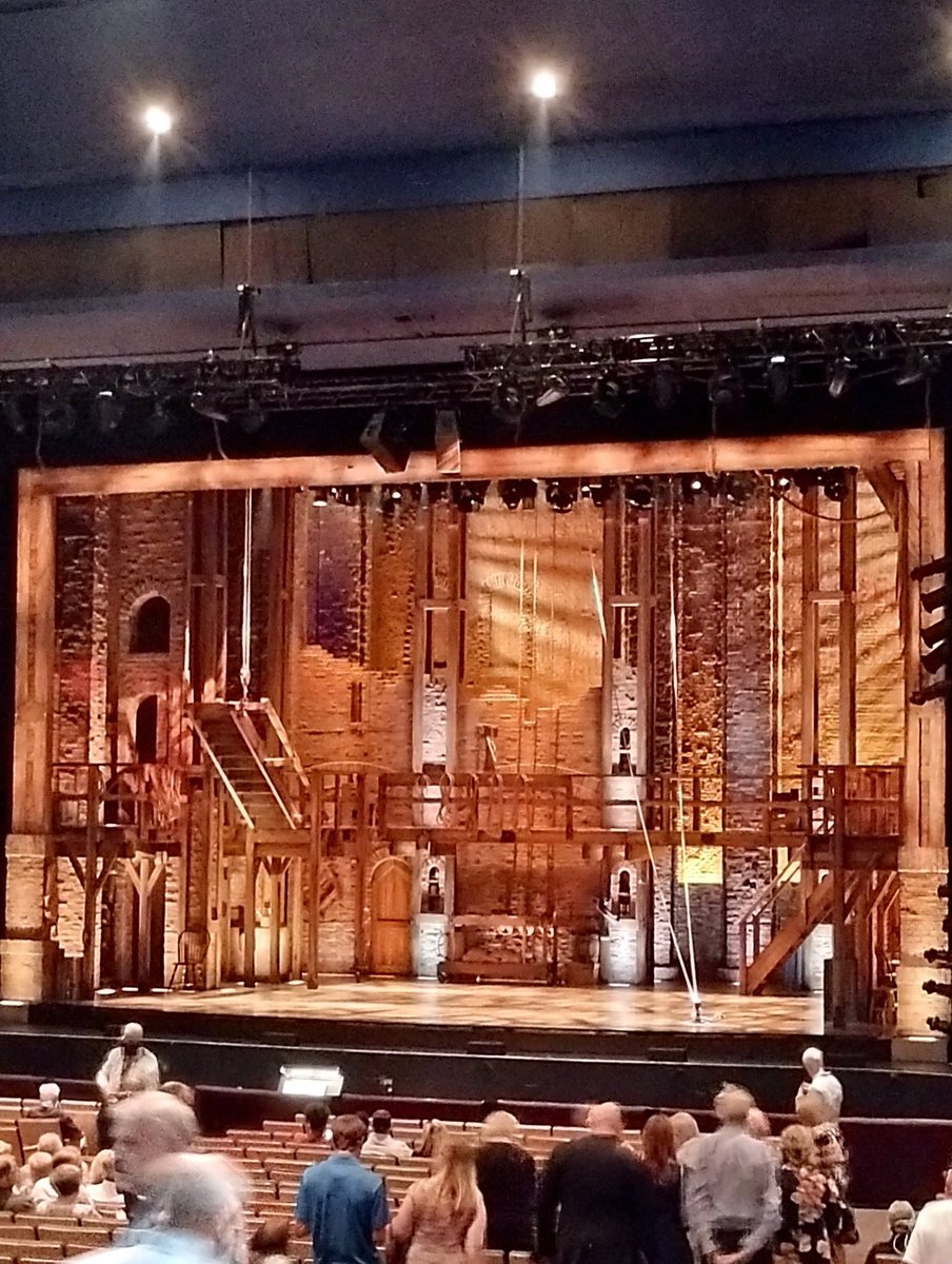 j_ntreen's tweet photo. What a great show!! So excited to finally see it! https://t.co/up3lo30kQg