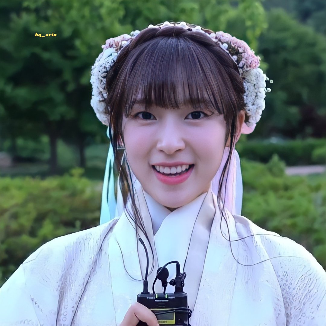 HQ_ARIN's tweet photo. 220829 #AlchemyOfSouls ending interview - Arin cuts

#ARIN #OHMYGIRL #아린 #오마이걸 @8_OHMYGIRL https://t.co/2jrENIA8dH
