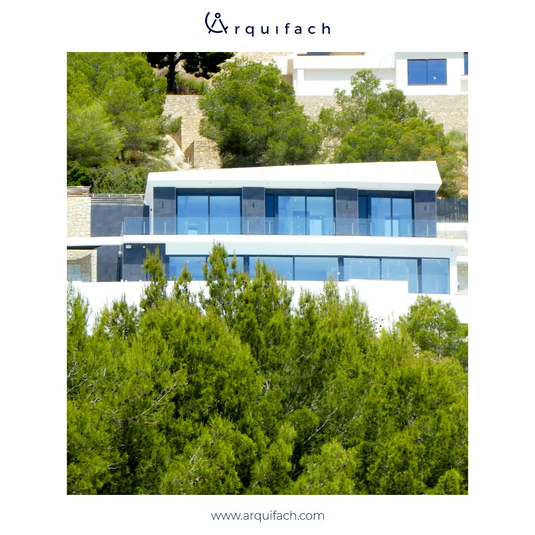 Arquifach's tweet photo. Cuando la naturaleza te da privacidad 😍 

#arquitetura #arquiteturaresidencial #architecture #design #homedesign #decor #dreamhome #maisondumonde #instarchitecture #luxuryhomes #piscina #pool #swimmingpool https://t.co/mK32JpEZGB