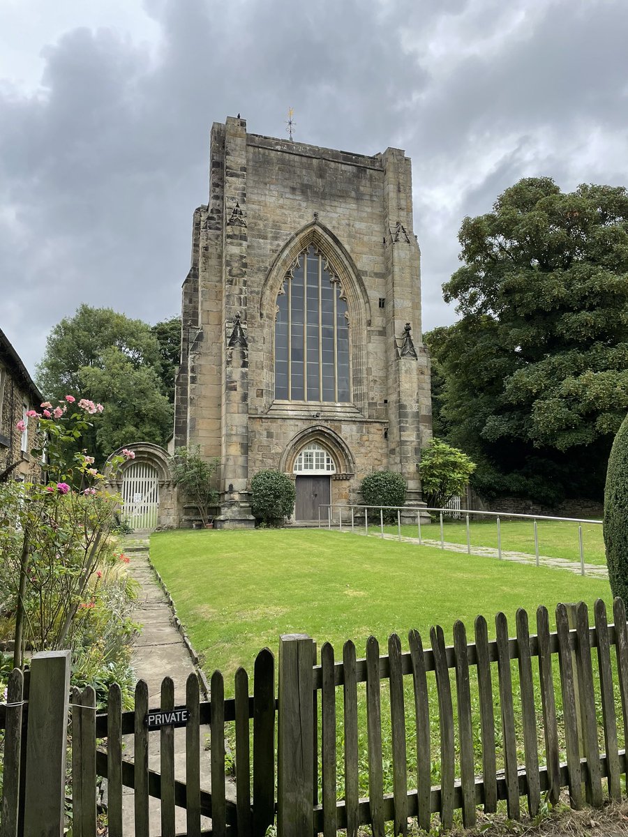 I had a lovely long walk through Beauchief woods this morning close to where I live and stopped to view Beauchief Abbey. #Sheffield