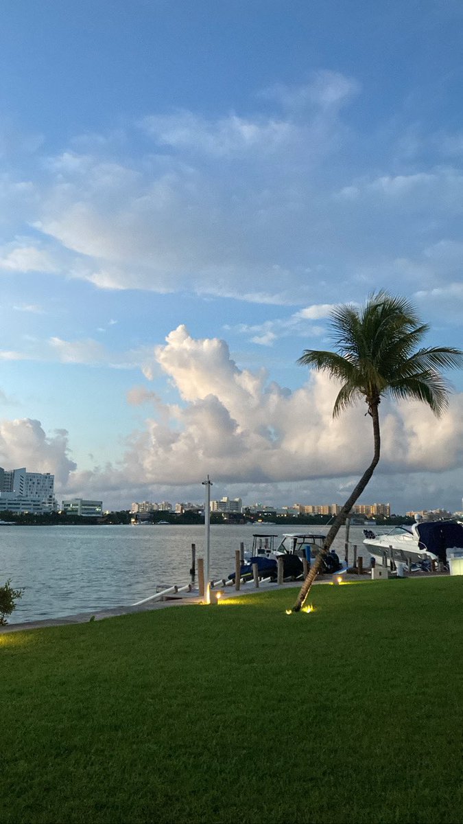 rmansilla83's tweet photo. Buenos días
Laguna Nichupté
#cancun #caribe #mexico #visitmexico #Caribbean #laguna #lagunanichupte #DrHa https://t.co/zj3jlWUPSf