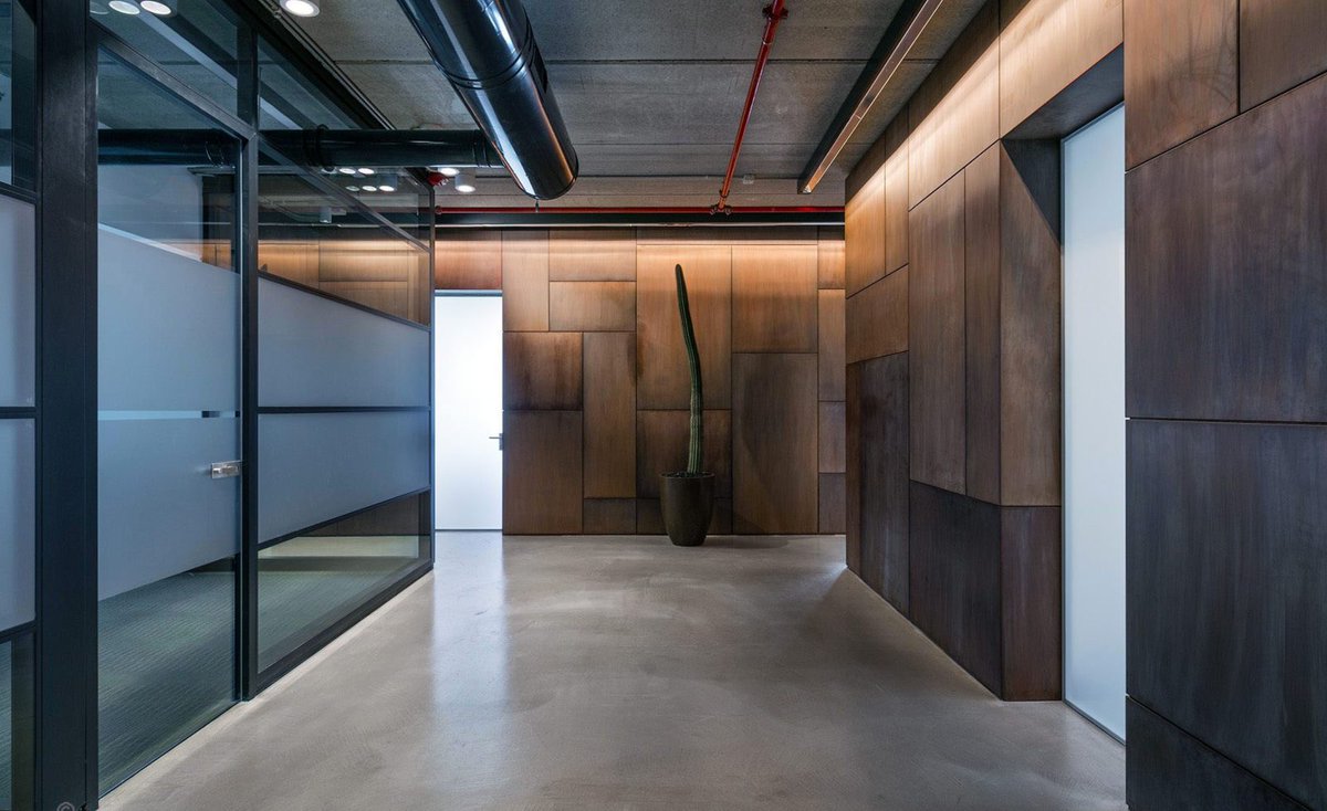 LozziSrl's tweet image. Capacità metamorfiche del metallo
#DeCastelli #boiserie #metallo #superfici