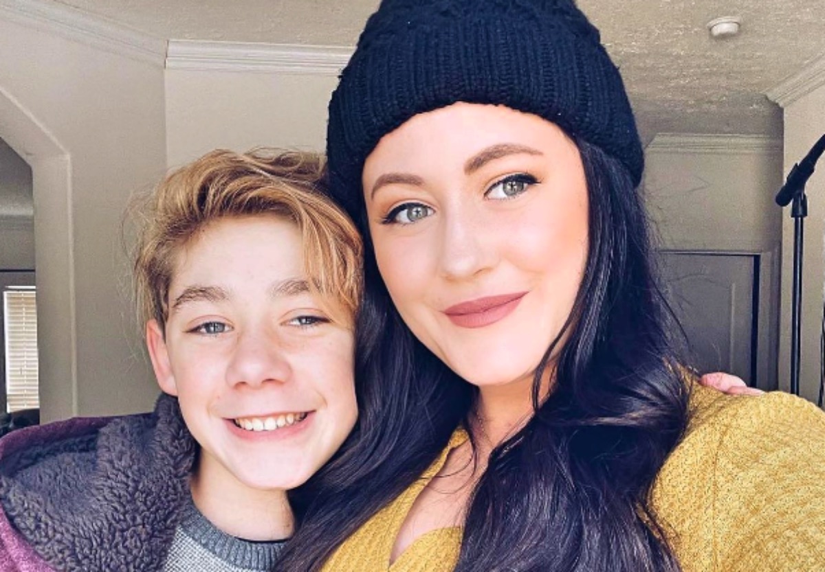 Teen Mom Alum Jenelle Evans Gets Critics Seeing Red https://t.co/NnTycAPNxt #TeenMom2 #JanelleEvans #MTV https://t.co/Pz3477uPJr
