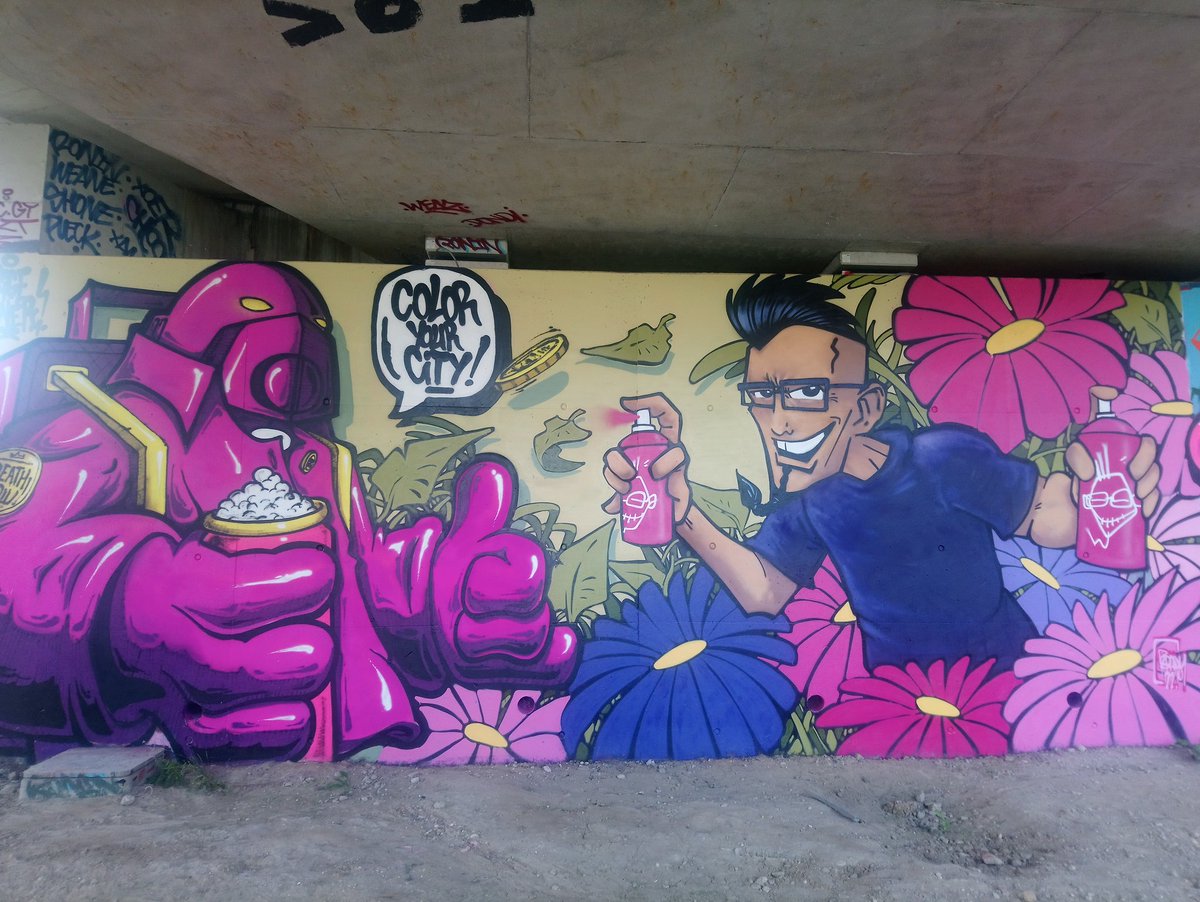 oungawa's tweet photo. #ColorYourCity #streetart #urbanart #wallart #spraypaint #graffiti #mural #muralismo #callero #callejero #artederua #arteurbano #artedistrada #graffitiart #paintedcities #paris #arturbain #spot13 https://t.co/Axg0d0Twuq
