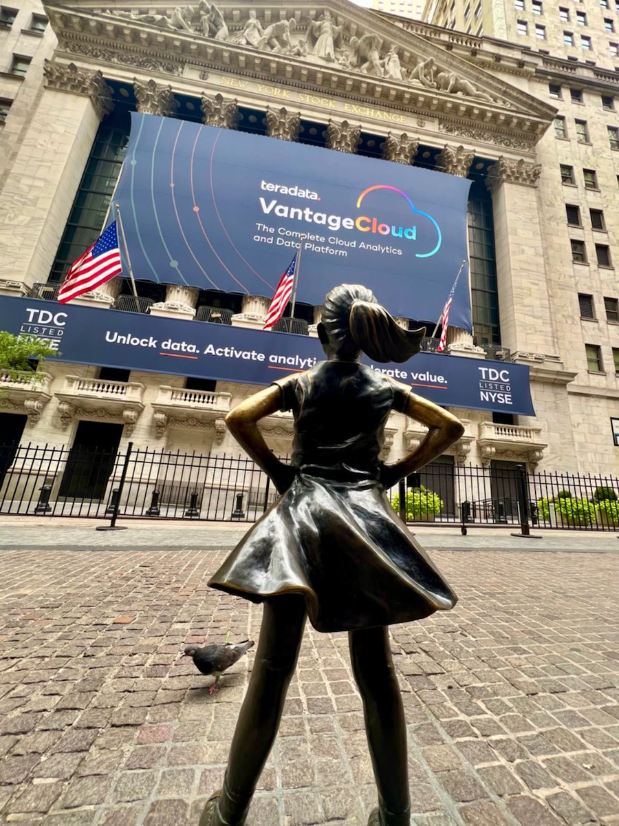 Here at @NYSE to launch two new cloud-native offerings. Teradata #VantageCloud Lake and Teradata ClearScape #Analytics  #clouddata #cloudanalytics teradata.co/3PSdM4I
