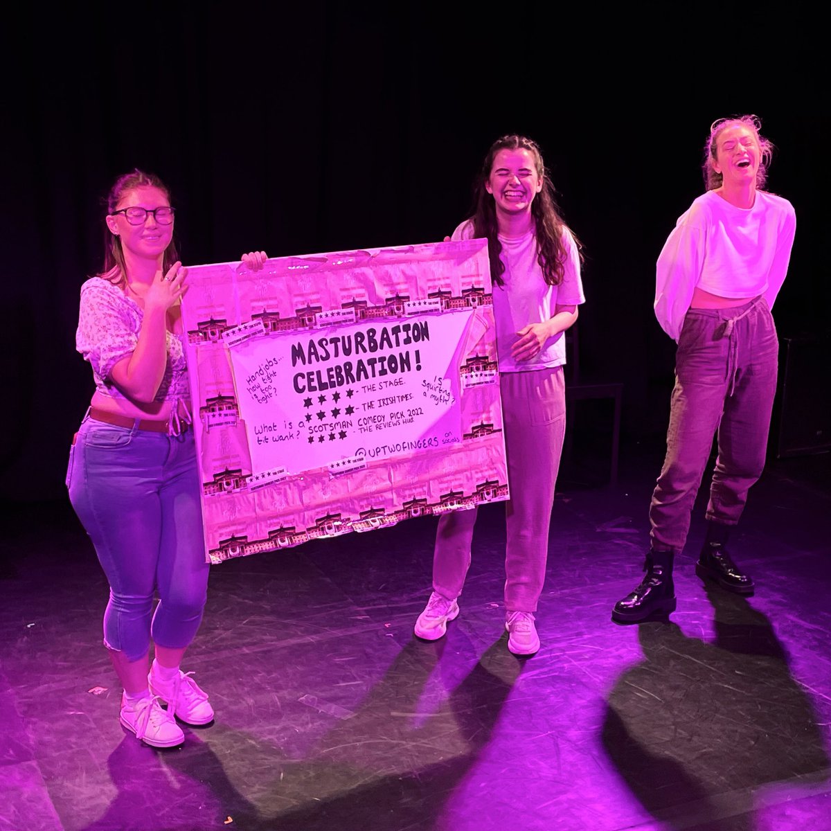 <a href="/uptwofingers/">TWO FINGERS UP</a> from @Skelpie_Limmer NEEDS to be seen - delivering the depth &amp; breadth of sex ed that’s needed to empower + protect our young women &amp; girls.
Raucous, riotous, raw &amp; real.
They dared to go where the Derry Girls feared to tread ✊🏽
Provocatively powerful &amp; necessary!