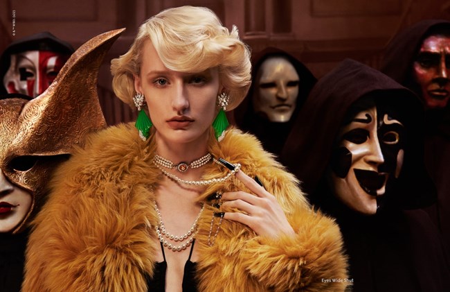 LovinModa's tweet photo. Η νέα καμπάνια AW22 της Gucci είναι μια ωδή στην ιδιοφυΐα του Στάνλει Κιούμπρικ. THE SHINING, EYES WIDE SHUT, A CLOCKWORK ORANGE #ExquisiteGucci #AlessandroMichele #StanleyKubrick #ChristopherSimmonds https://t.co/MNGwtKb4FM