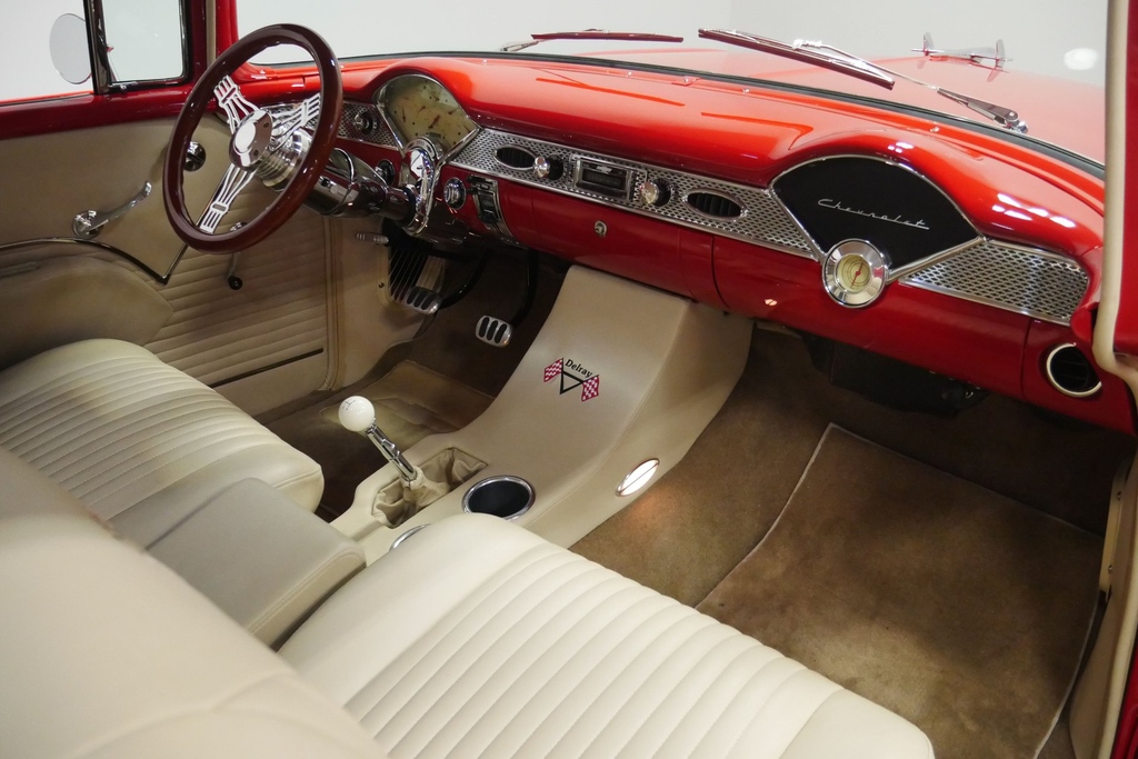 streetsidecars's tweet photo. This 1955 #Chevrolet 210 Del Ray has undergone a frame-off restoration with only 6k miles on the build.

Link: https://t.co/vGVwfi7yzF

#musclecar #hotrod #oldcar #classiccar #vintagecar #cars #engine #carporn #classicchevrolet #chevrolet210 #chevy210 #trifive #trifivechevy https://t.co/PQ82HQSZt8