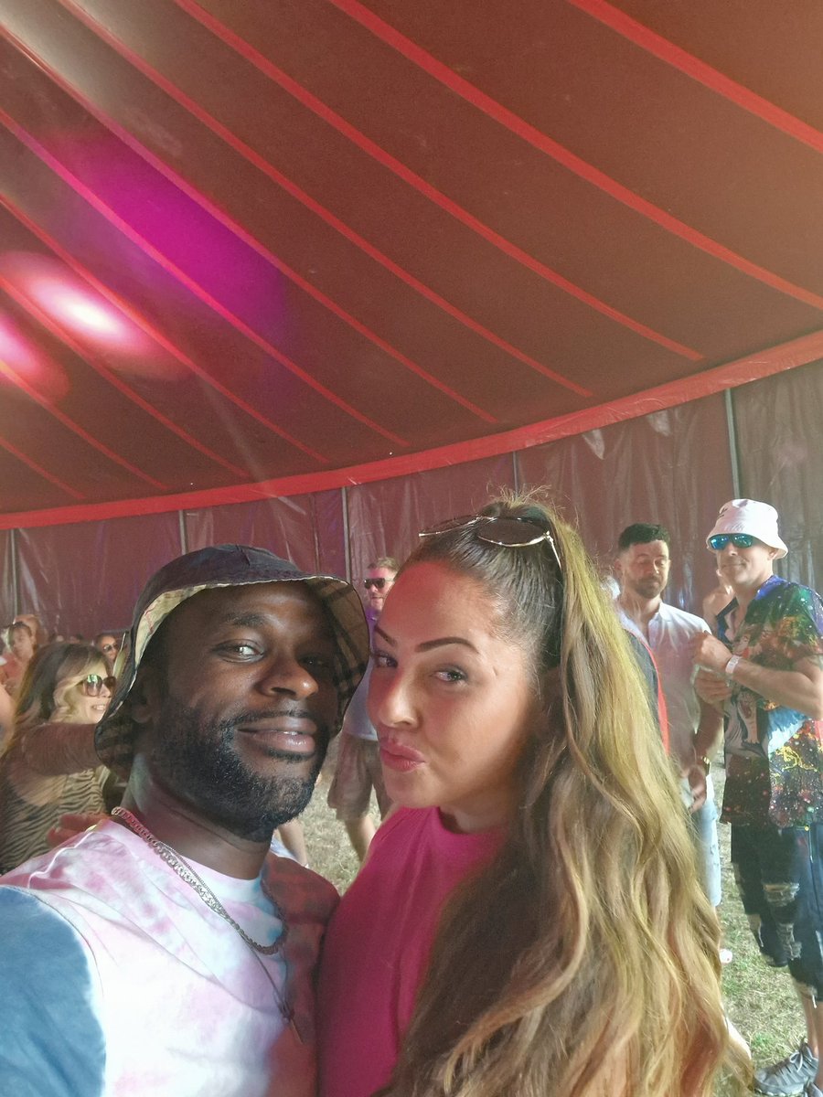 Pinky_Pinkos's tweet photo. What a day 🙏🏿🎪🎤🎧📊💣💥 #Hifields Festival 2022 https://t.co/YtnxQ2FqAW