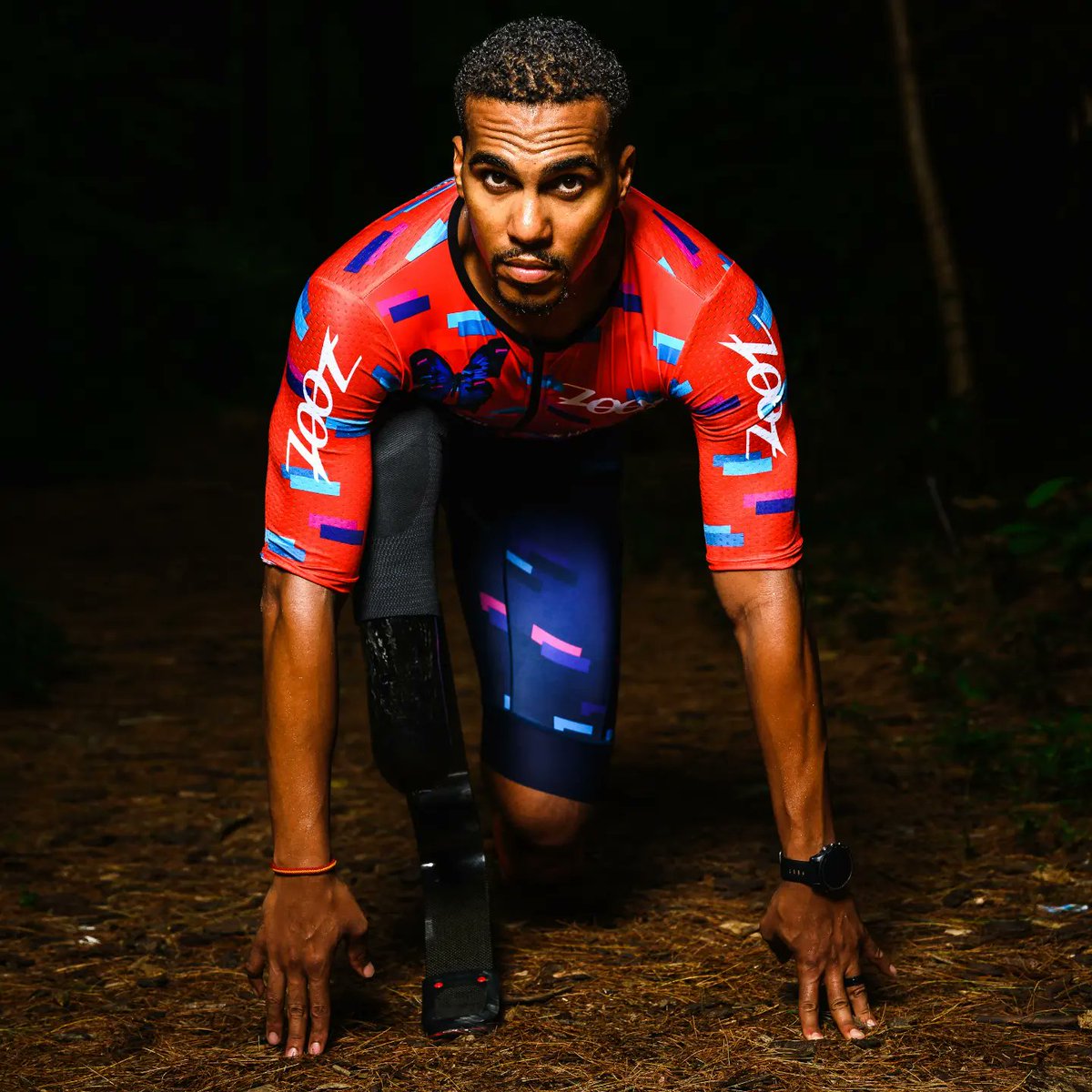 RA5ive's tweet photo. I am honored to be the first Pro Para Athlete sponsored by @ZootSports

Custim kit designed by Zoot and I represents the butterfly, new beginnings, beauty, and the ability to fly! 🦋

#Zoot #announcement #triathlete #triathlontraining #photography #coolpics #amputee  #adaptive https://t.co/yPaNGYsryM