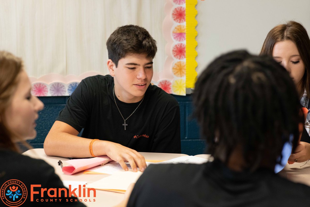 FCSchoolsNC's tweet photo. There's nothing like the first day of school Vibes. Welcome Back FCS students! https://t.co/DatEVAYo9z