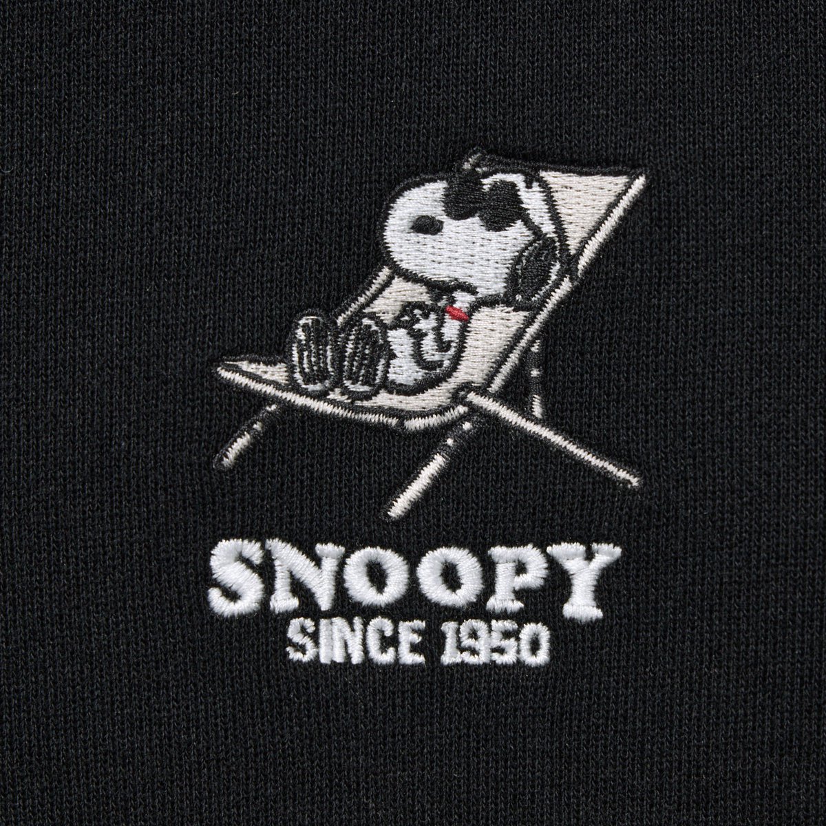UniqloUSA's tweet photo. OUT NOW: Peanuts Graphic Tees + Sweats
Cozy up to carefree comfort with Snoopy and his pals with this NEW Peanuts graphic tee + sweat collection!
Available in UNIQLO USA stores and online: https://t.co/12S2VOY3Ju
#Peanuts #PeanutsUT #UniqloUT #WearYourWorld #UniqloUSA https://t.co/7ge65HFykF