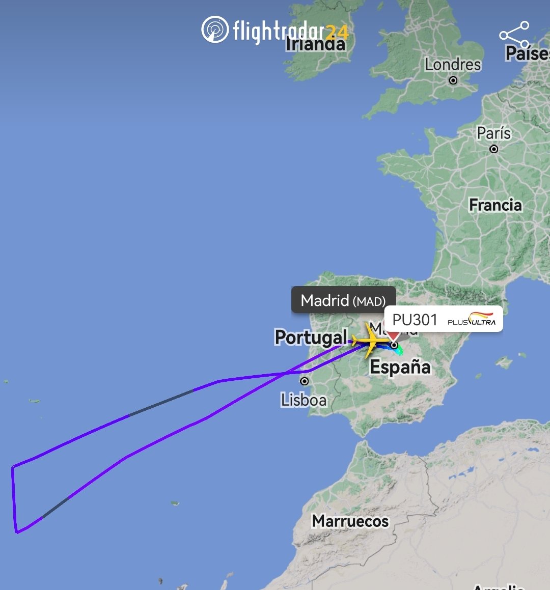 controladores's tweet photo. Vuelo de #Madrid a Lima regresa tras unas dos horas de vuelo a Barajas por indicación de posible problema técnico en un motor. Aterriza sin incidencias. #SafetyFirst #Trabajoenequipo https://t.co/sHrCTXw11X